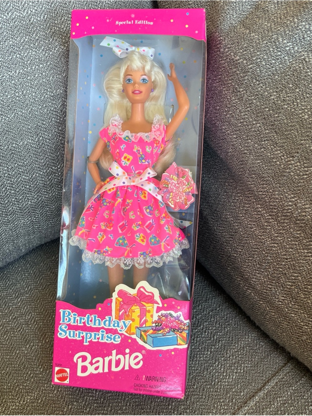 Birthday Surprise Barbie Doll Special Edition 1996 Mattel 16491